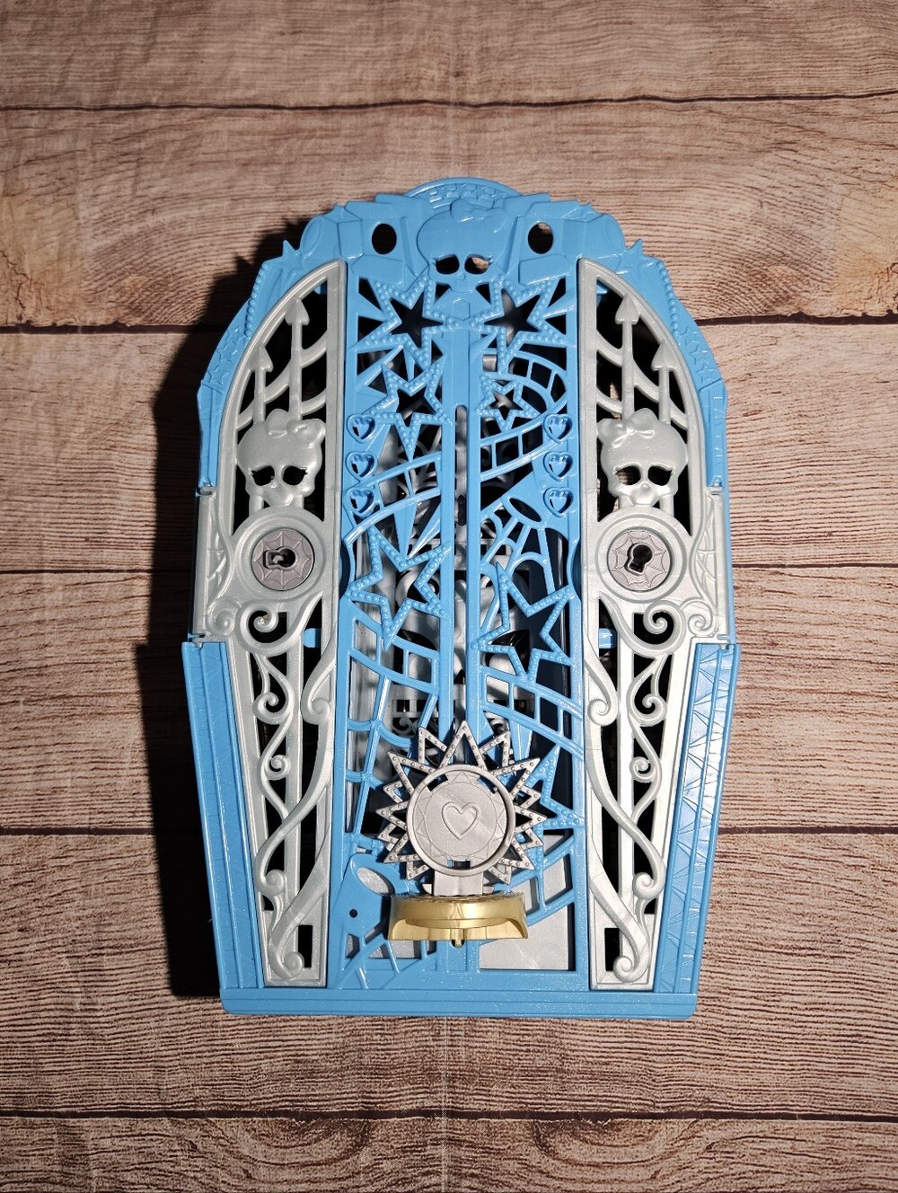 MONSTER HIGH SKULLTIMATE SECRETS FRANKIE STEIN wardrobe closet
